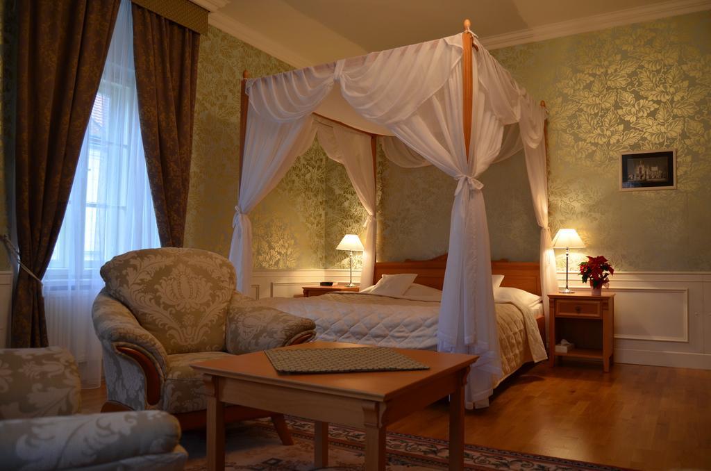 Zamecky Hotel Lednice Ngoại thất bức ảnh