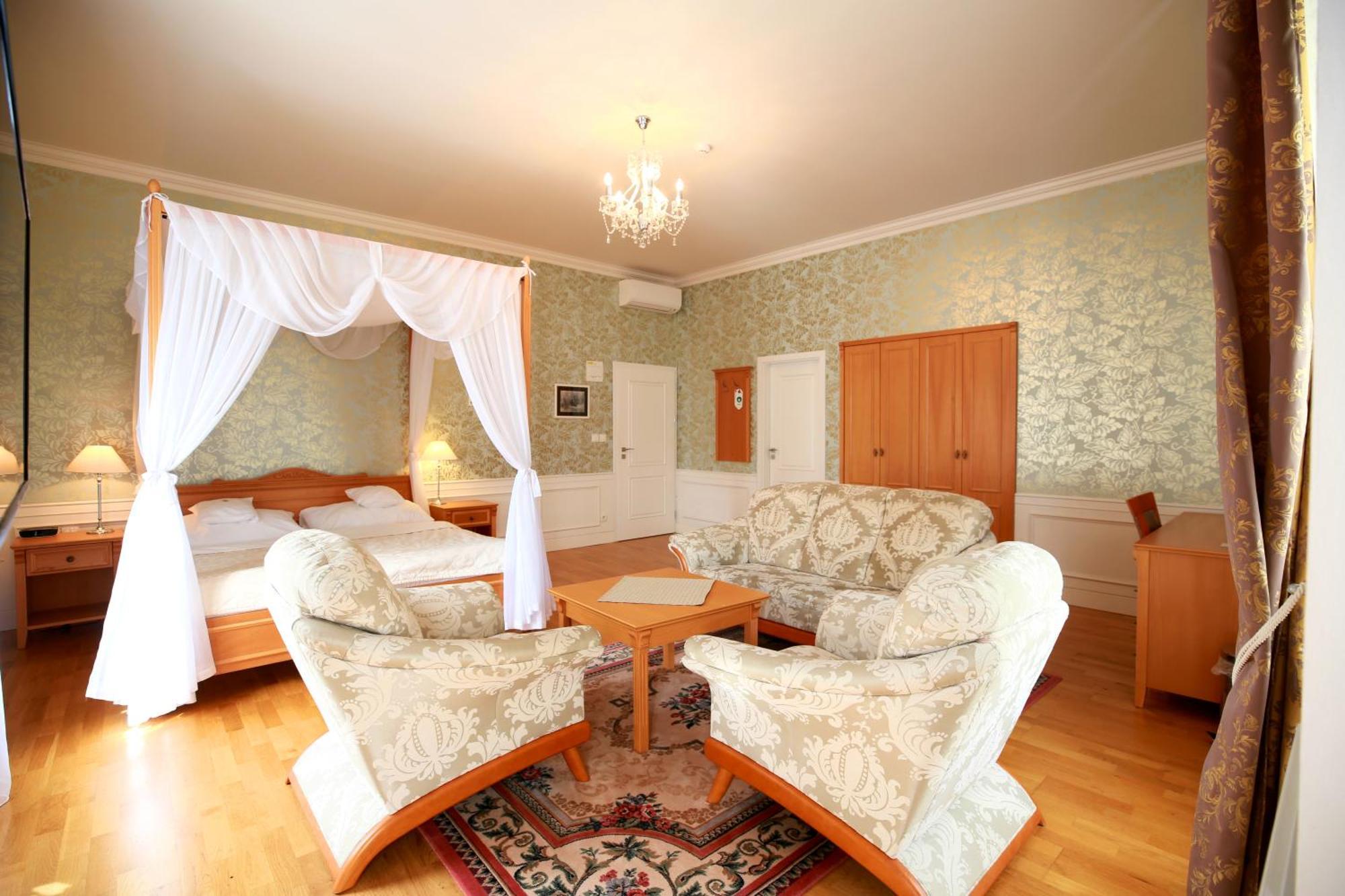 Zamecky Hotel Lednice Ngoại thất bức ảnh