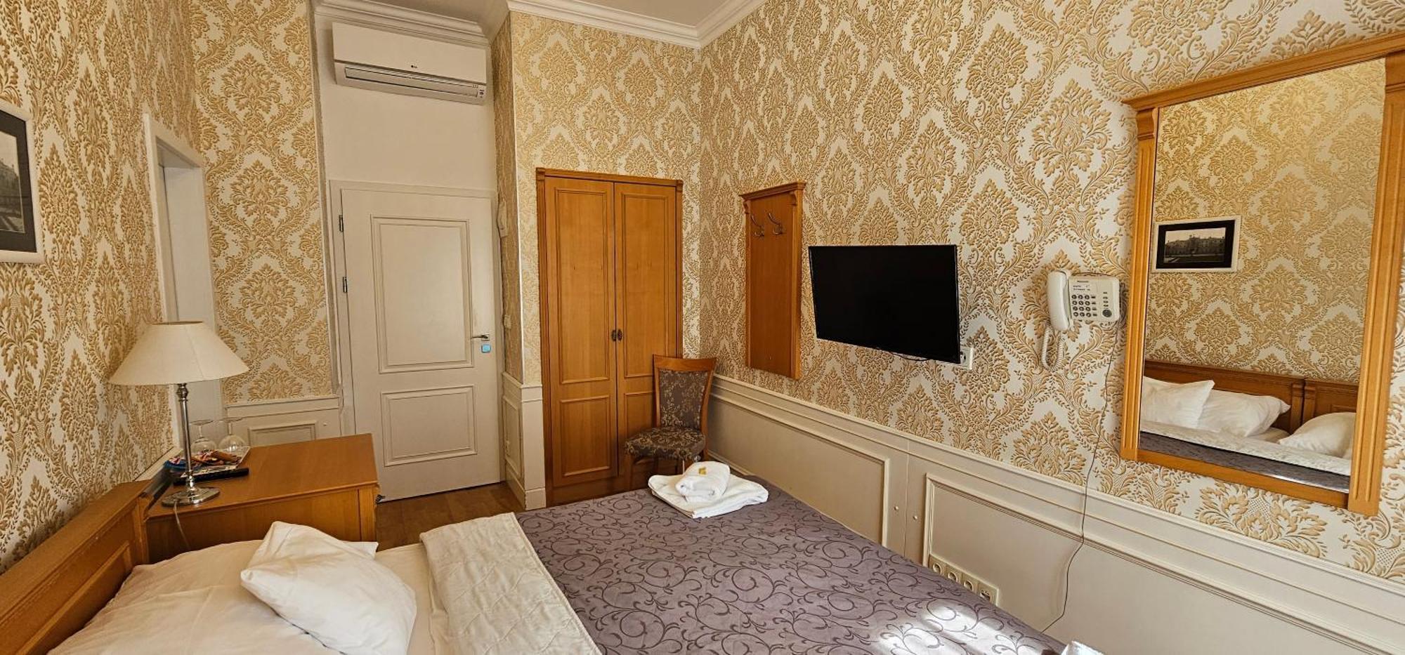 Zamecky Hotel Lednice Ngoại thất bức ảnh